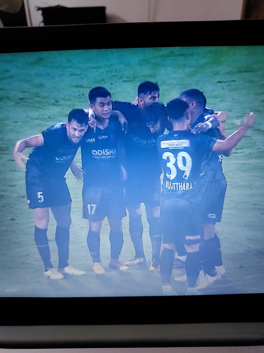 What a game. 😭😭😭💜💜💜💜
Thank you @OdishaFC for this brilliant performance. Yes we believe till the end. Let's go #OdishaFC we move on together. @isaka_rlt @Di_Mauricio_ scoring two beautiful goals and making us proud. 
@JuggernautsOFC we believe till the end. 💜💜💜😭😭😭