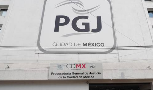 LaJornada's tweet photo. Detecta la @auditoriacdmex irregularidades en contratos con empresas de #GarcíaLuna
Su firma incumplió acuerdo por 31 millones de pesos en 2016.
Convenio anómalo en la ex #PGJDF
En el sexenio anterior se le adjudicaron con "carácter de proveedor único".
https://t.co/gyDc1wYrxx https://t.co/2nFYtioXGg