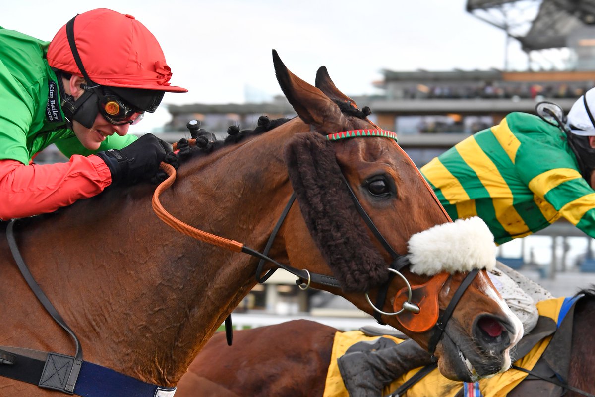 Ascot's tweet photo. Want to join us for our Betfair Ascot Chase Raceday...? 👀

WIN x2 QUEEN ANNE ENCLOSURE TICKETS 
📆 Saturday 18th February 

WHAT YOU HAVE TO DO: 
❤️ LIKE this tweet 
🔄 RT this tweet 
🐴 FOLLOW @ascot
 
ENDS 15/02/2023 at 23:59PM 
Open to UK residents 
ONLY 18+ https://t.co/3qCUfJcmmi
