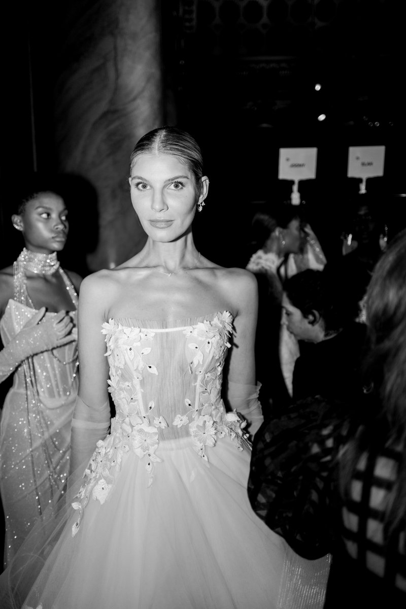 pninatornai's tweet photo. A few behind-the-scenes moments from my #MariagesCollection runway show in October. Stay tuned for more gorgeous gowns from my 2023 #LOVEbyPninaTornai collection debuting soon.
Select styles @KleinfeldBridal
Jewelry: Pnina Tornai Fashion Jewelry exclusively @ThatsJared https://t.co/cOwLeGoeTA