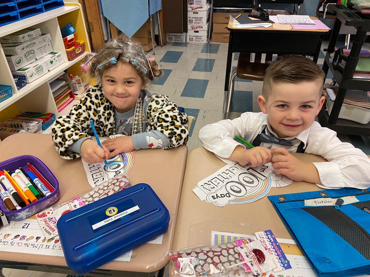 SCSMrsNash's tweet photo. Celebrating the 100th Day of School! https://t.co/MtifCdSV7P