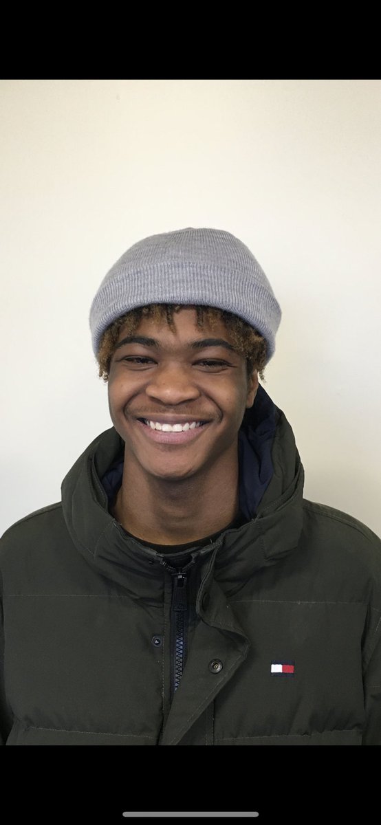 WEAREBCAS's tweet photo. Congratulations to Rashad on his recent graduation from BCAS! #bcsssdpride #classof2023 @DrCNagy @DrAHolley https://t.co/OLWSPQKp4l