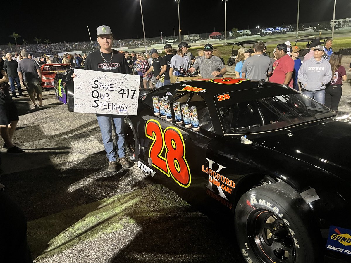 #SaveOurSpeedway #417speedway #417southernspeedway #MotoBros #ShortTrackRacing #localracetrack #racing #stockcarracing #puntagorda @LostSpeedways @DirtyMoMedia @RossChastain @RacingAmerica