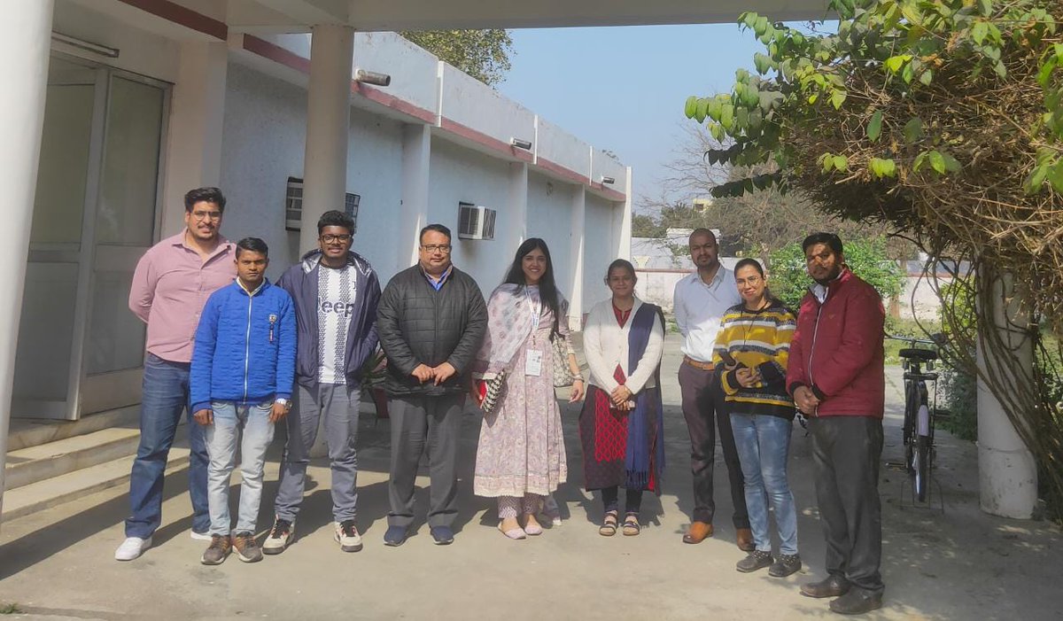 IvriRabi's tweet photo. It is an honor to host Ms Radhika Kohli from Startup India at the IVRI R-ABI Incubator. Throughout the workshop, she educated our startups in an interactive manner and provided them with details about startup schemes and benefits. https://t.co/lVwyVwMqmz