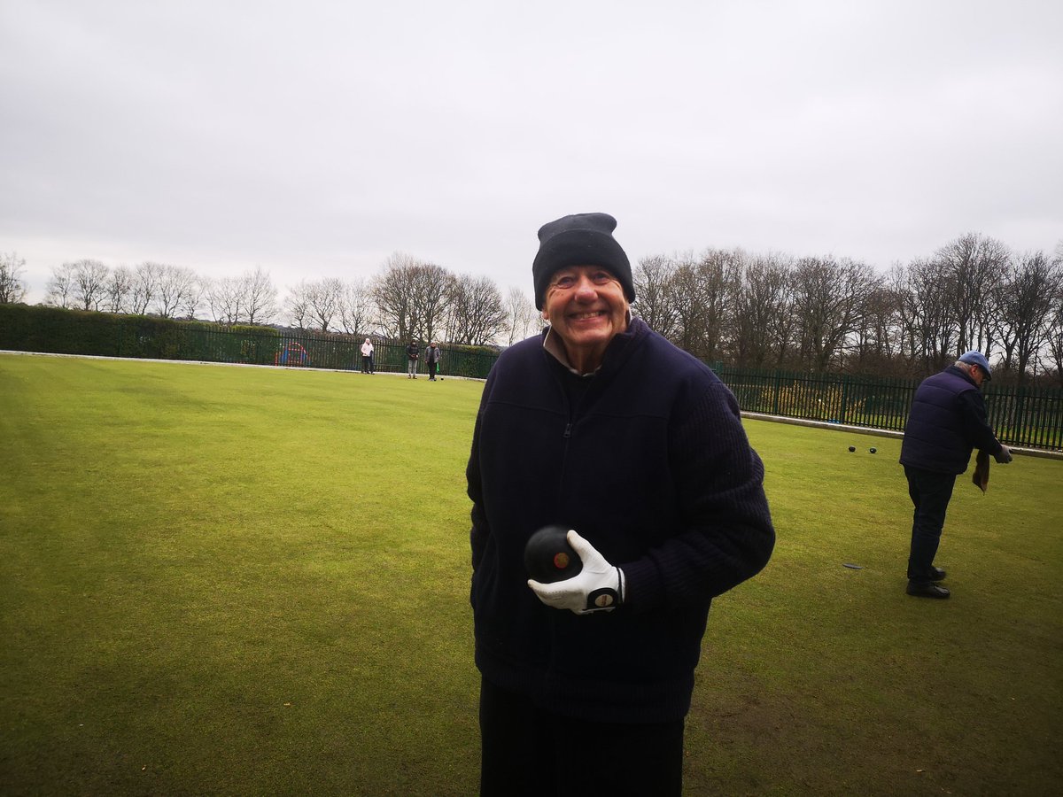 ClubHarehills's tweet photo. Another green full of bowlers in todays winter pairs comp! 😍
We welcomed George from @LSLocalTV too! 🤗 Will share more about that next week!
Have a good weekend folks!
#keepbowling
#teamharehills
#warmandcosy
#warmspaces
#community https://t.co/XOQihNelQ1