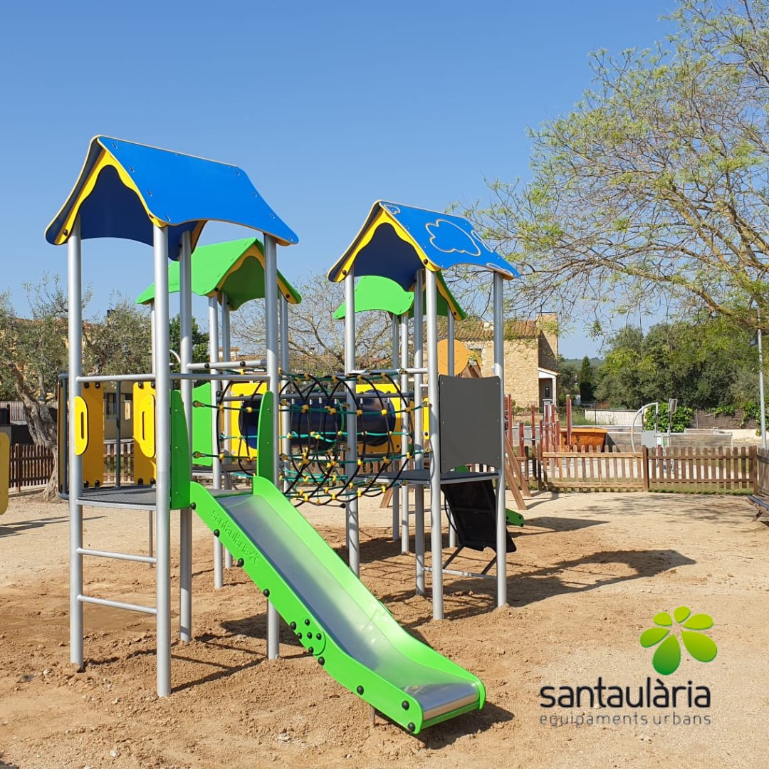 santaularia_cat's tweet photo. Torretes multijocs metàl·liques en un parc infantil de Ventalló, amb una proposta de #jocs idònia que inclou torretes i plataformes robustes de diferents dimensions amb tobogans i cordes d'escalada amb materials antilliscants. Instal·lació feta per @santaularia_cat https://t.co/GCfwdzh8L9