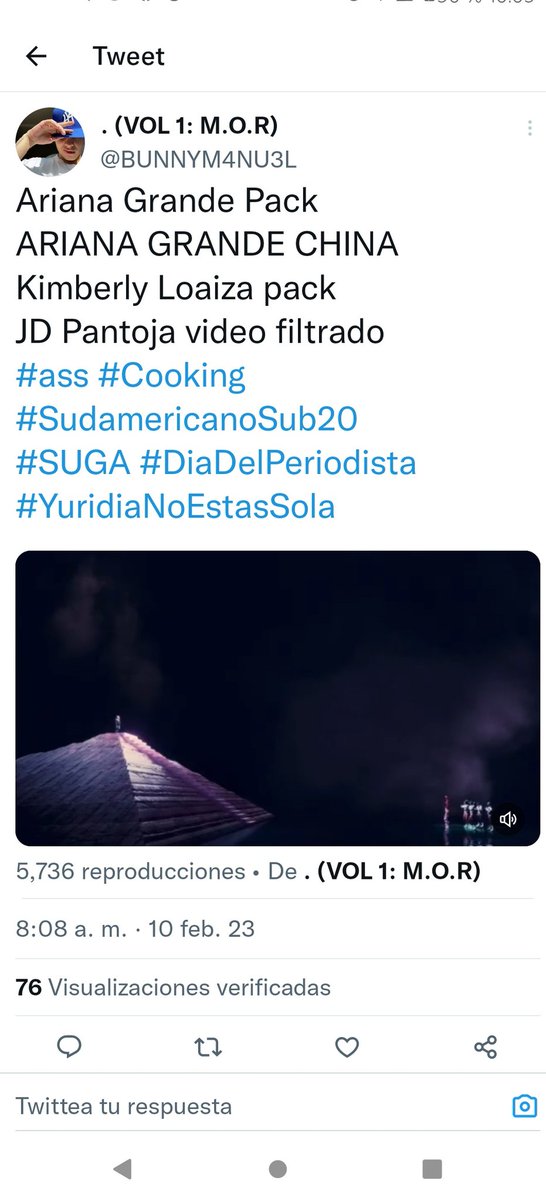 DianiithaIvan's tweet photo. @BUNNYM4NU3L @KimLoaizaPress Que se puede esperar de gente sin valores como tú, asta a Ariana usas para dar promo a Kenia, si Kenia te viera asiendo eso se avergonzaría de ti estar denigrando a una mujer para atraer vistas que asco,pobre Kenia con semejante fandom🤮 https://t.co/vgL2kZ6s99