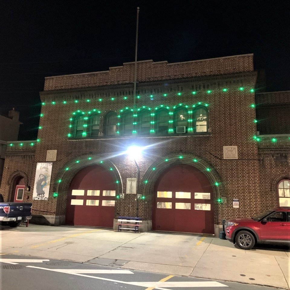 From Engine 12 in Manayunk: E-A-G-L-E-S ... EAGLES! 🦅#FlyPhillyFly #ItsAPhillyThing