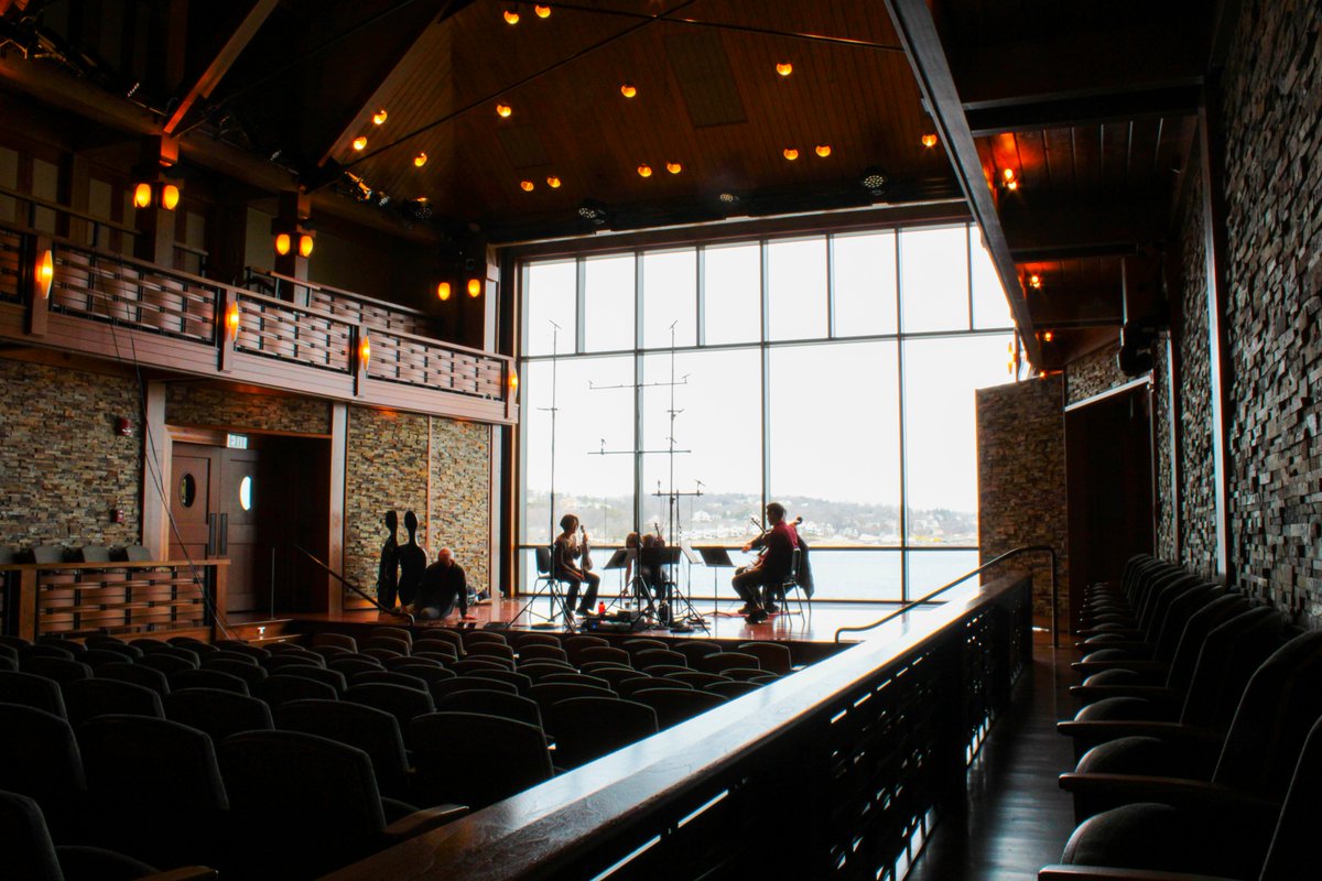 Leonard Bernstein tweet media