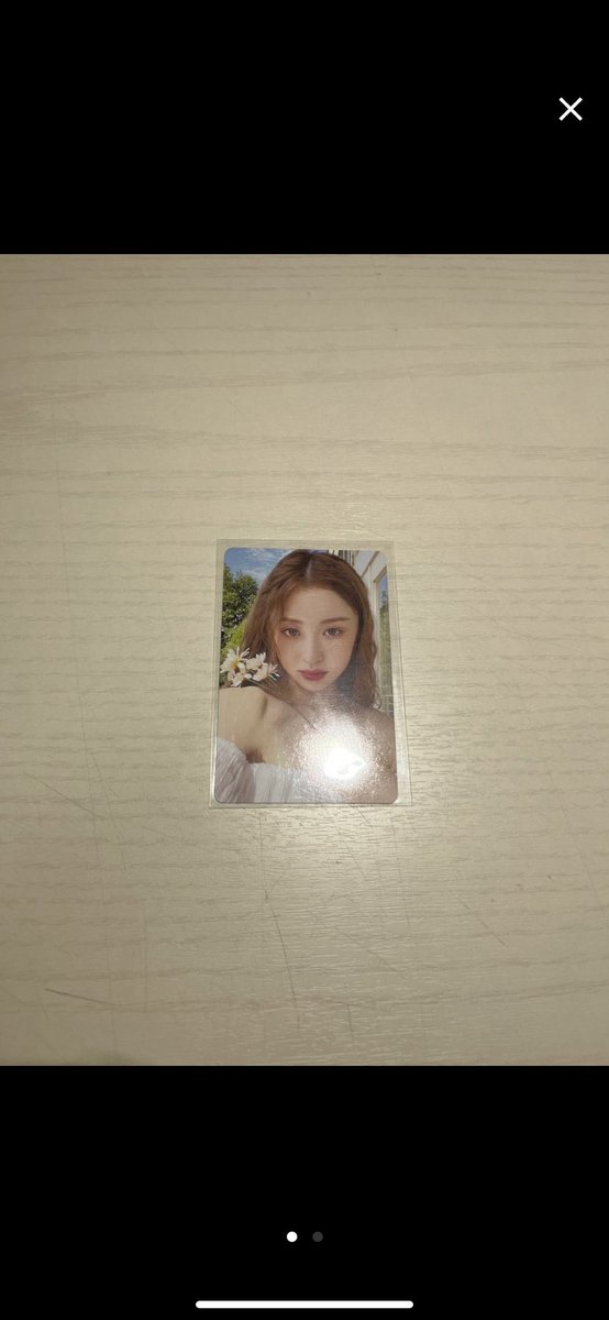 neulgulee's tweet photo. 허윤진 시그 포카 양도
가격 제시해주세요 
sell⭕️
#허윤진 #시즌그리팅 #르세라핌 #윤진 #채원 #사쿠라 #은채 #포카 #카즈하 #시그 #포토카드 #양면포카 https://t.co/CYxC18Dg9O
