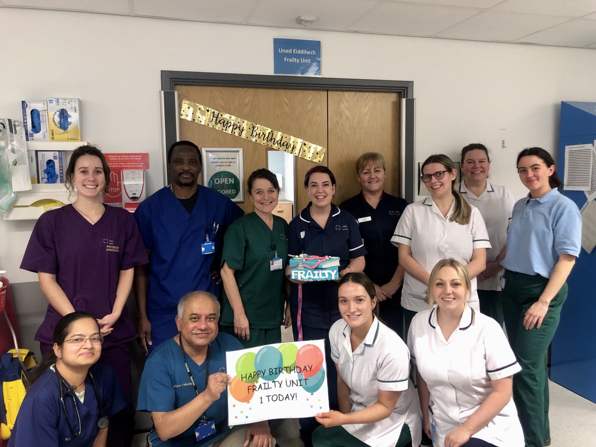 Our Frailty Unit 1 year old today ⁦@GlesniDavies1⁩ ⁦@Qmeista2⁩ ⁦@lindahatchett⁩ ⁦@BetsiCadwaladr⁩. Thanks a lot to all who worked so hard to make a difference to so many patients with complex clinical problems ⁦🙏