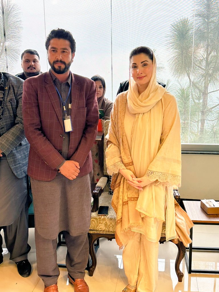 Janan Khan tweet media