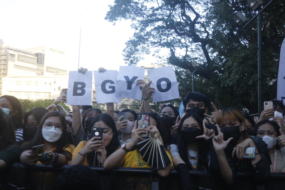 OneMusicPH's tweet photo. ACEs Tamaraws? Yes they exist! Thank you for the support!

📸@lorsdiaz_ 

#BGYO #OCP2023 #FEUOneConciertoPiyu https://t.co/uh5waOh5v9