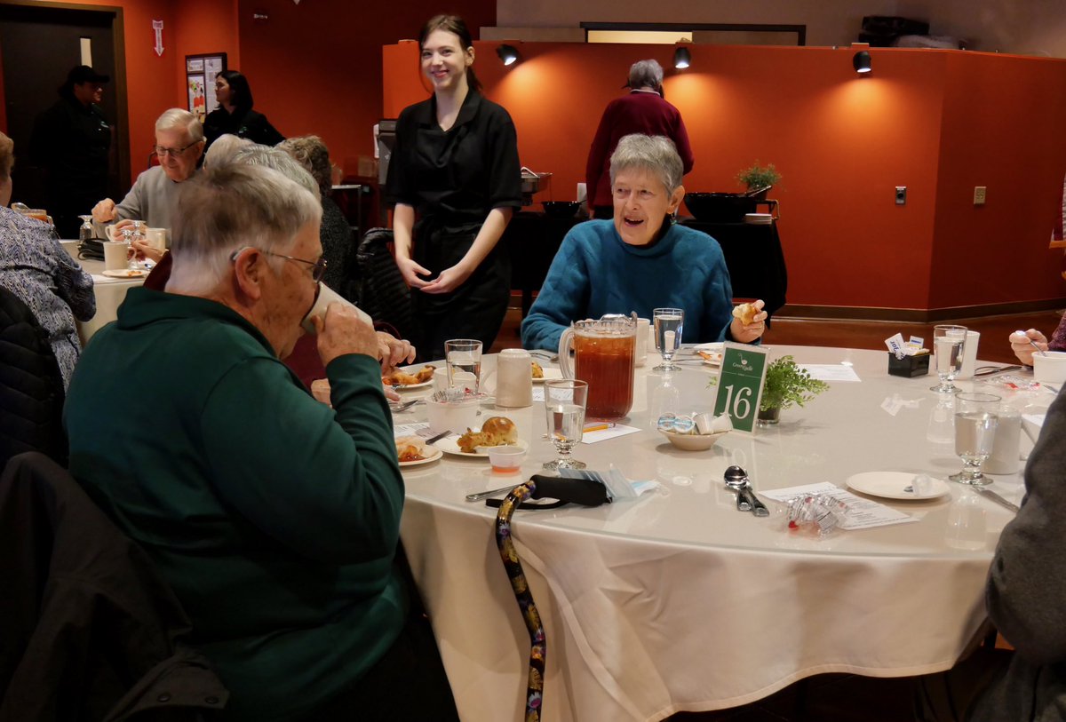 LRTC4ME's tweet photo. Here are some pictures from our very first restaurant day of the year at The Green Ladle!
We were so excited open our doors to the community and share a wonderful meal with them.
Have you been to the Ladle this year for their lunches?! How was your experience?!
#mainecte https://t.co/qwCx1f37jI