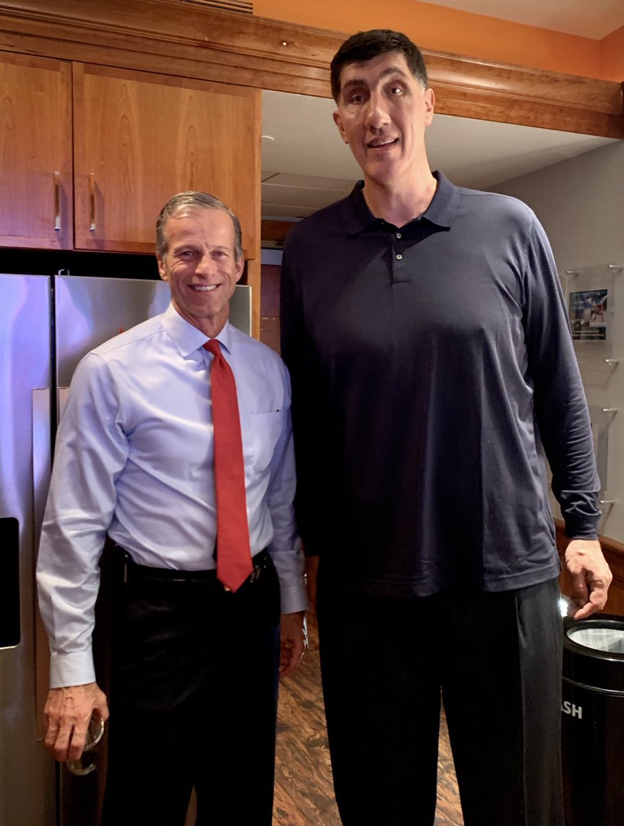 FedUpSenators's tweet photo. John Thune (R - SD) https://t.co/SxcVoJ9Ced