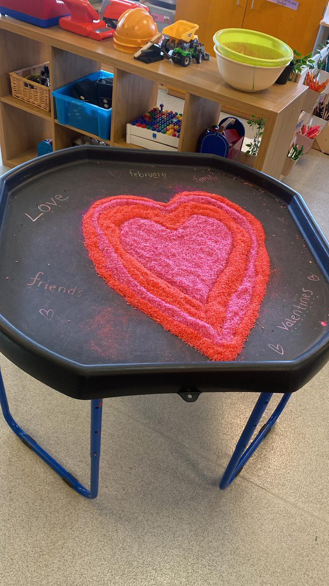 AiyeshaTaylor tweet media