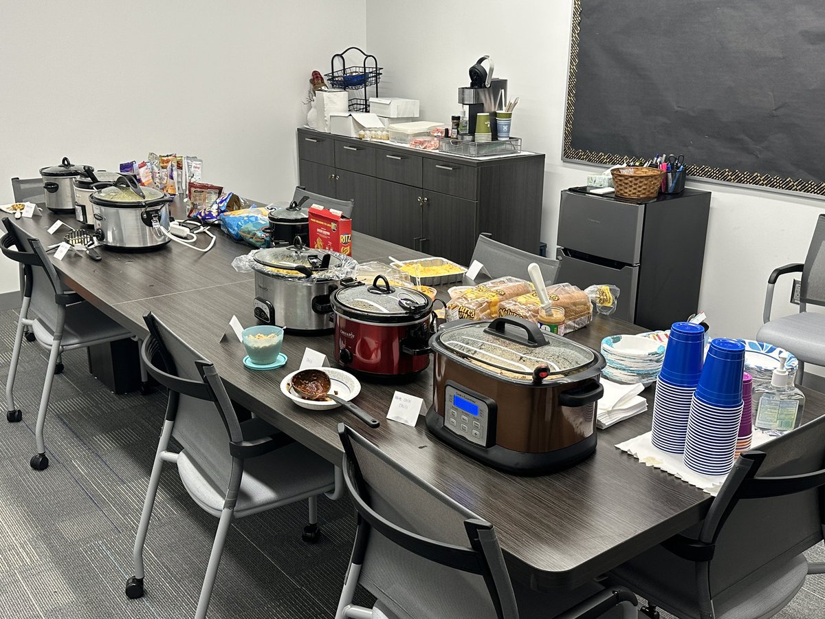arosenSTEAM's tweet photo. Our STEAM Academy “Soup”er Bowl potluck is always one of my favorite events we do for staff camaraderie! Plus sporting a newly made shirt to show my love for my favorite school! @STEAMhigh https://t.co/20BkdJjNgH