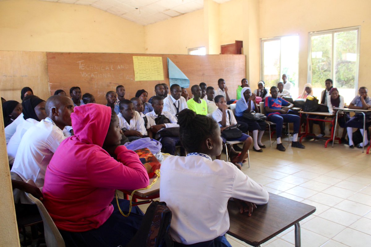 GirlsPrideGam's tweet image. How To Use The Funneh Board Game In Schools:
Organize board game workshops in schools on different topics &amp;amp; teach important skills such as critical thinking, teamwork, problem-solving and communication skills for both teachers &amp;amp; students.
#LearningThroughGaming
#BoardGameWorkshop