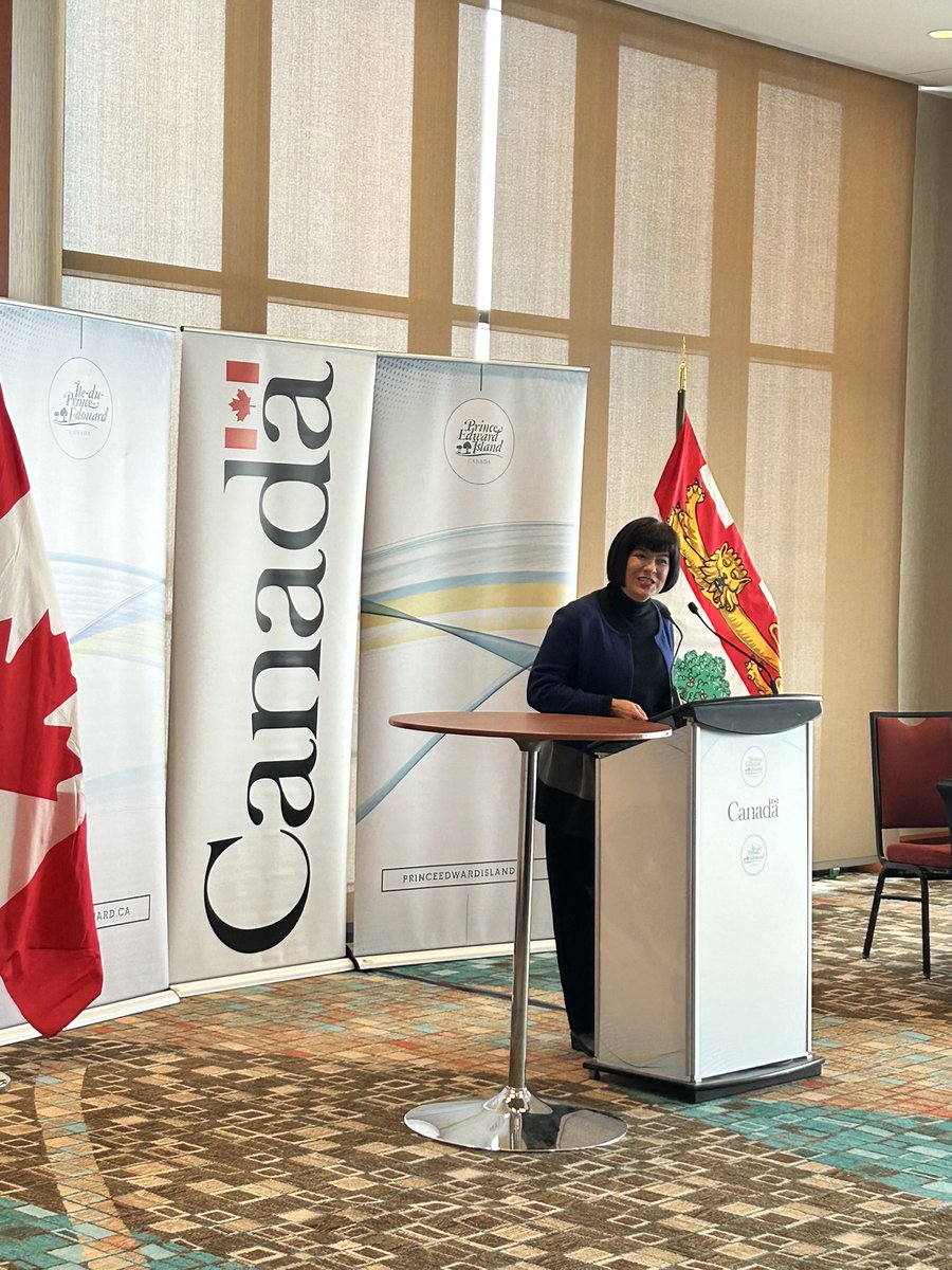 GinettePT's tweet photo. L'Île-du-Prince-Édouard joue un rôle clé dans l'expansion de l'écosystème des biosciences du 🇨🇦. On est fier de soutenir la croissance du secteur avec un investissement de 50M$ pour construire le #BioAccelerator, une nouvelle installation de biofabrication ici, à l'Î.-P.-É. 🔬 https://t.co/peNHrlFWTG