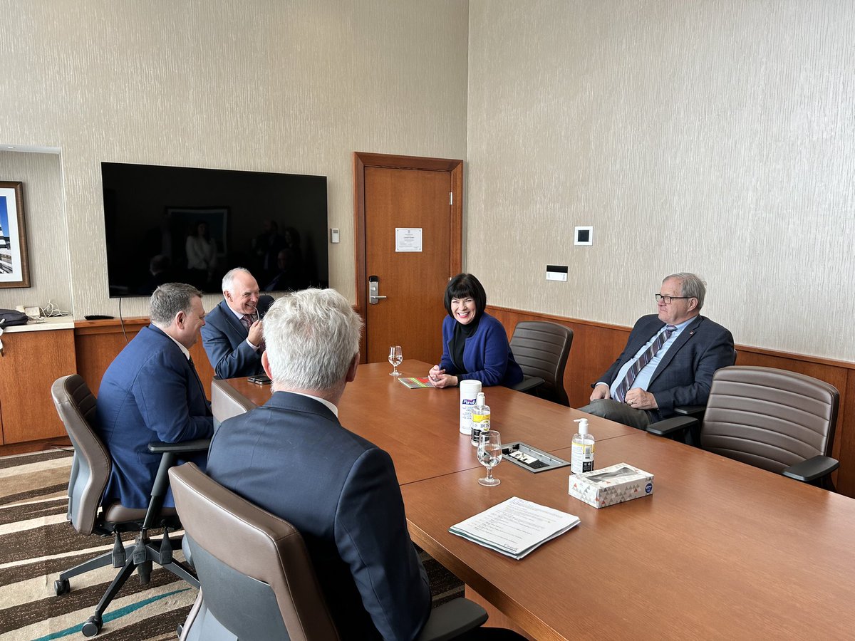 GinettePT's tweet photo. L'Île-du-Prince-Édouard joue un rôle clé dans l'expansion de l'écosystème des biosciences du 🇨🇦. On est fier de soutenir la croissance du secteur avec un investissement de 50M$ pour construire le #BioAccelerator, une nouvelle installation de biofabrication ici, à l'Î.-P.-É. 🔬 https://t.co/peNHrlFWTG