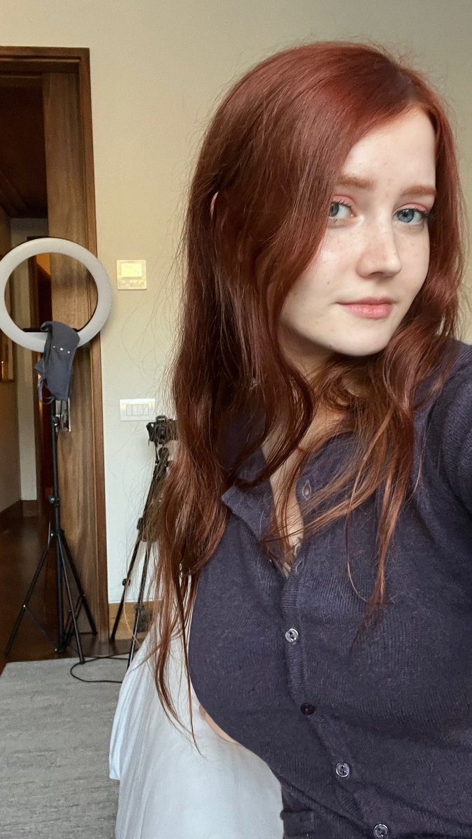 Cutiepiealice On Twitter Wanna See It😌💙 Redhead Photoshoot Webcam