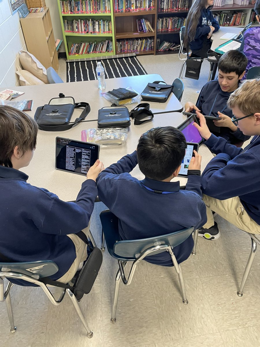 LJohnsonELA's tweet photo. Finishing scripts and working on iMovie PSAs for their chosen charity - 6th grade #AIMES is getting ready for @proj4awesome next week! #DontForgetToBeAwesome @FreedomD100 #d100inspires https://t.co/1Y753b9fpj
