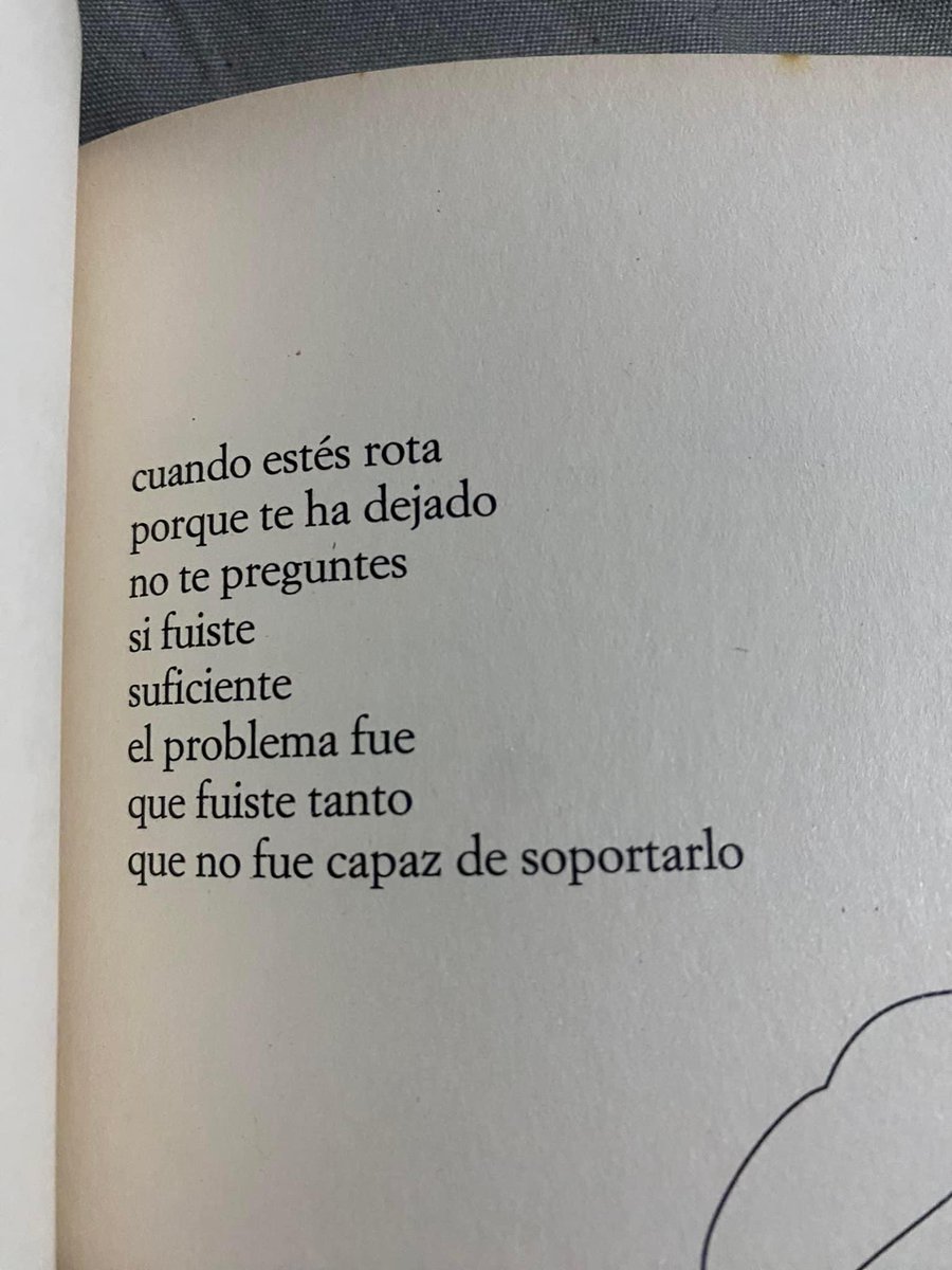 SolciRicasoli's tweet photo. No sé de quién es, pero tan verdad.
Cuándo a uno lo dejan, lo primero que se pregunta es por que no fue suficiente 🥺 https://t.co/tgAH9AdM67