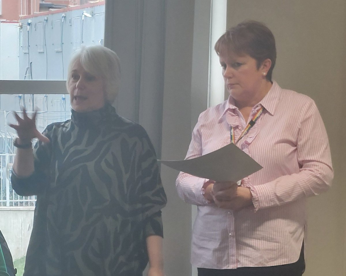 SFTTransformat1's tweet image. @FranJac88799382 and AnnMarie describing what other areas are doing at our School Nursing Engagement Session this afternoon. #ActionShot #SchoolNursing #GeneratingIdeas #ShapingtheFuture @EmmaMcDonough6 @hannahs7 @StockportNHS @Scrumpess @angie_brierley @EmmaMcDonough6