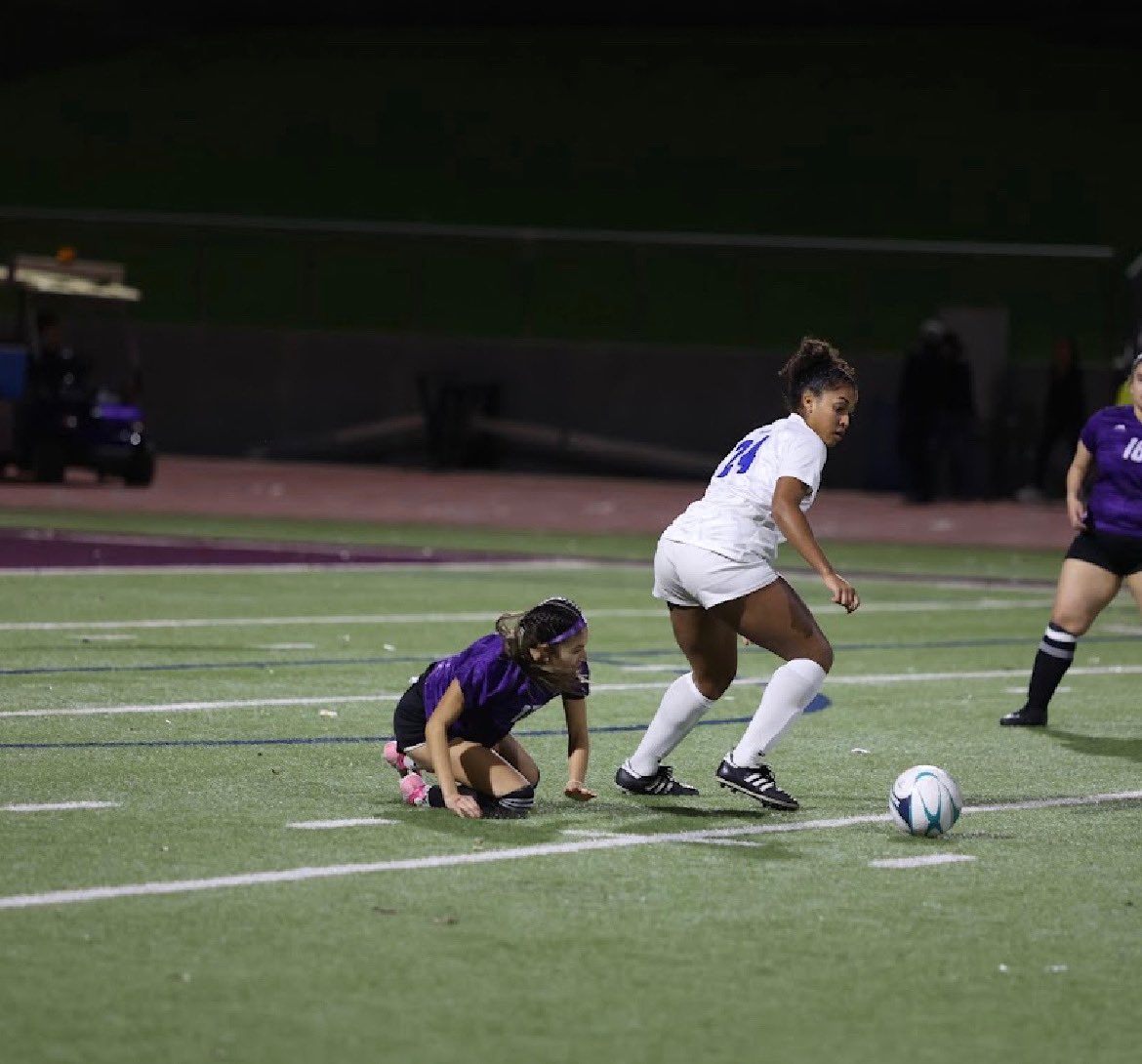 hallegarcia_'s tweet photo. Game Day @ Desotoโผ๏ธ๐ช๐พ #thebull #htrain @DHS_G_Soccer https://t.co/bLnklFJxHG