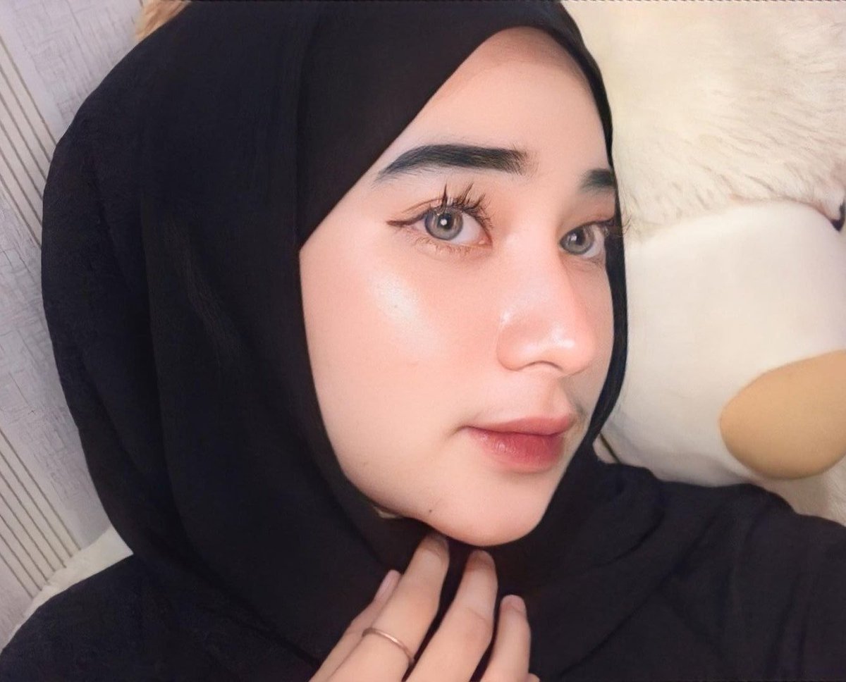 diah_finan's tweet photo. Pejunya mana? Finan blum dikasih loh tegah bnget
#Pejuhin #pejuhinfoto #PejuhinChallenge #pejuhinmuka #pejuhinchallange #pejuinfoto #kontolin #kontolinfoto #kontolinmuka #kontolinaku #crotDimuka #crot #chatseks #bacolhijab #SANGE_AAAAAAAAAAH https://t.co/slhNBwm9A6