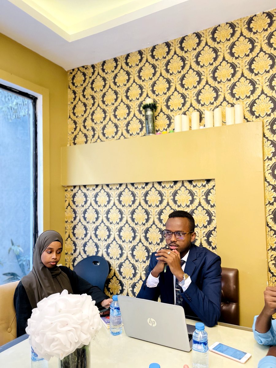 Fasa_Simad's tweet photo. 9- February waxa dhacay meeting ki bilaha ahaa ee Golaha Fulinta FASA. Waxa lagu falan qeeyay qorshaha semester ka soo adaan .

Shirka waxa shir gudoomiyay gudomiyaha Kuliyada Xisabadka Mudane Abdisalam Liban Mohamed.
@barrelii

Fasa 2022_ 2023. https://t.co/Xh6062EV60
