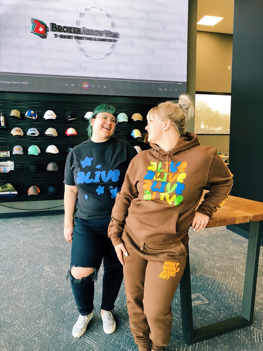 brokenarrowwear's tweet image. With puff ink printing, your custom merch is winning 🥇 
#custompuffink 
#custommerch
#customscreenprinting
#friyay