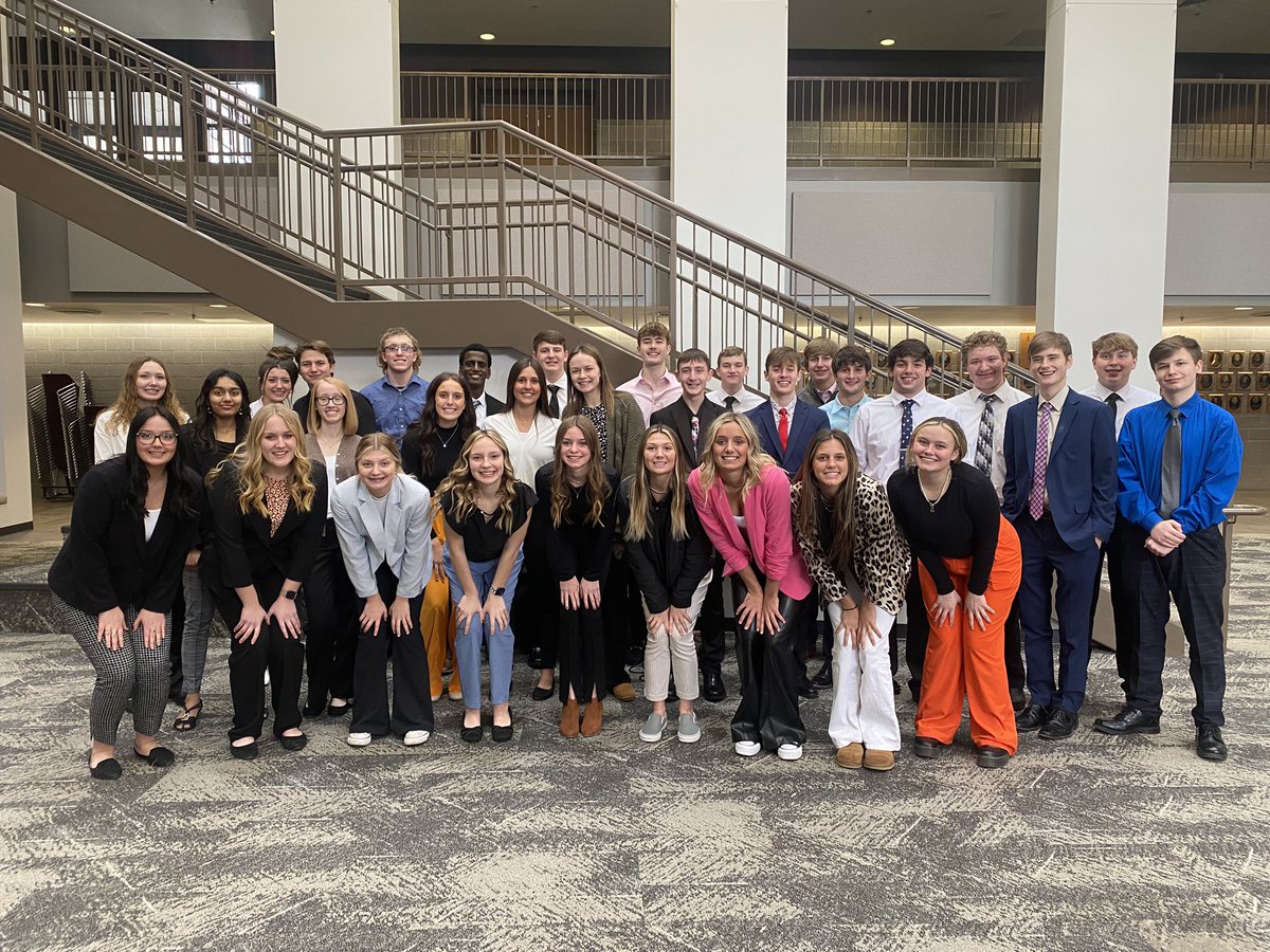 STJfbla's tweet photo. We had a successful District 11 FBLA Leadership conference, and are proud to see 20 students qualify to compete at the State Leadership Conference in April! Congrats to all of our medalist and qualifiers! @stjKristinLorts @STJSchools @STJ_Activities @mofbla https://t.co/G3kOpeAVB6