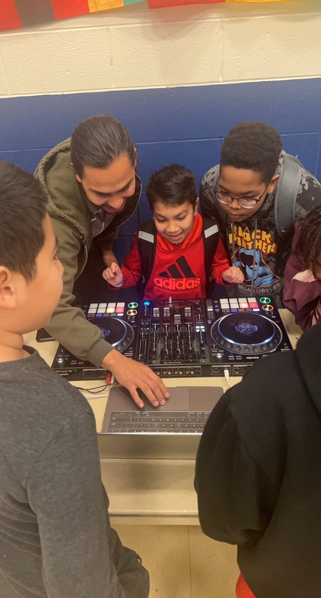 From HFW classroom battles to learning math with beatmatching while dj”ing”, it’s G.R.O. W  time <a href="/MadingES/">Mading Elementary</a> <a href="/SuperESO_3/">Team_EXTRAordinary</a> <a href="/Erwin_Garcia_/">Erwin Garcia, Ed.D.</a> <a href="/TammieDaily9/">Tammie Daily</a>