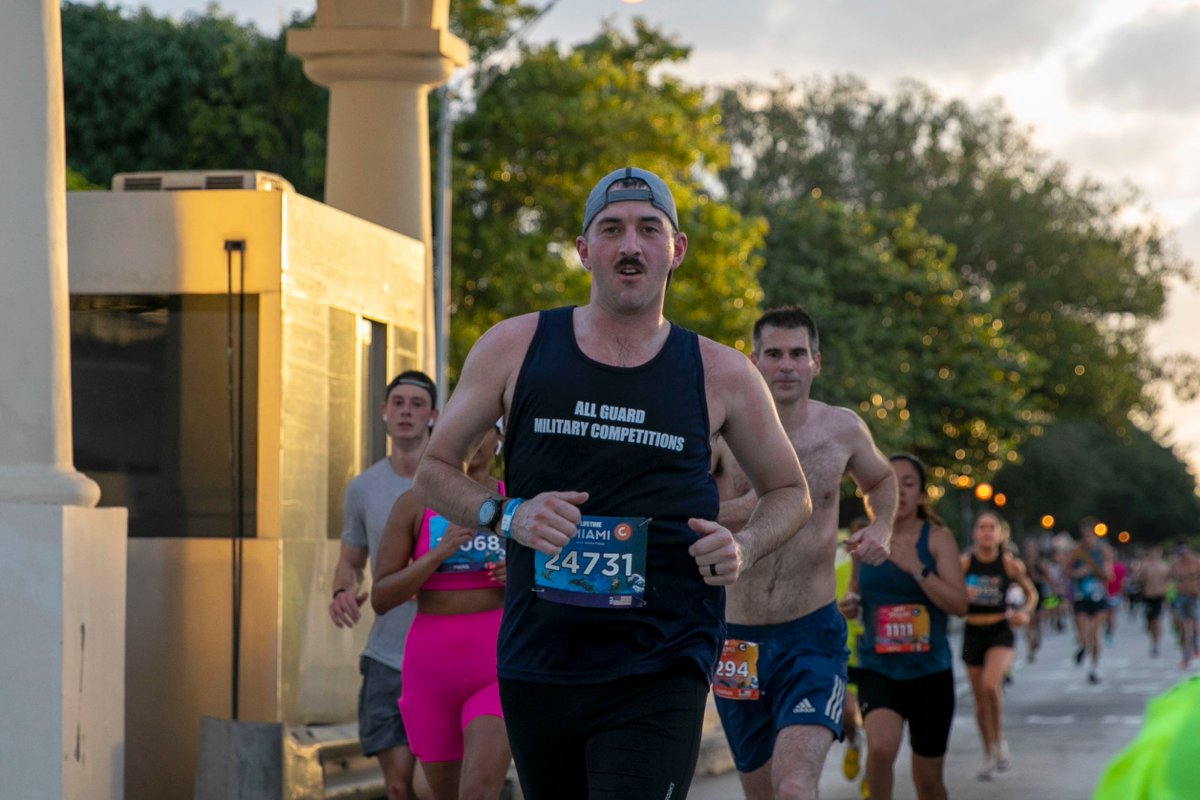 There goes Sgt. 1st Class Robert Gibson running for the National Guard’s All Guard Marathon Team in the Miami Half Marathon last week. He finished 79th in his age group! Good luck in the future SFC and keep making the most of your Guard career. #KnowYourMil