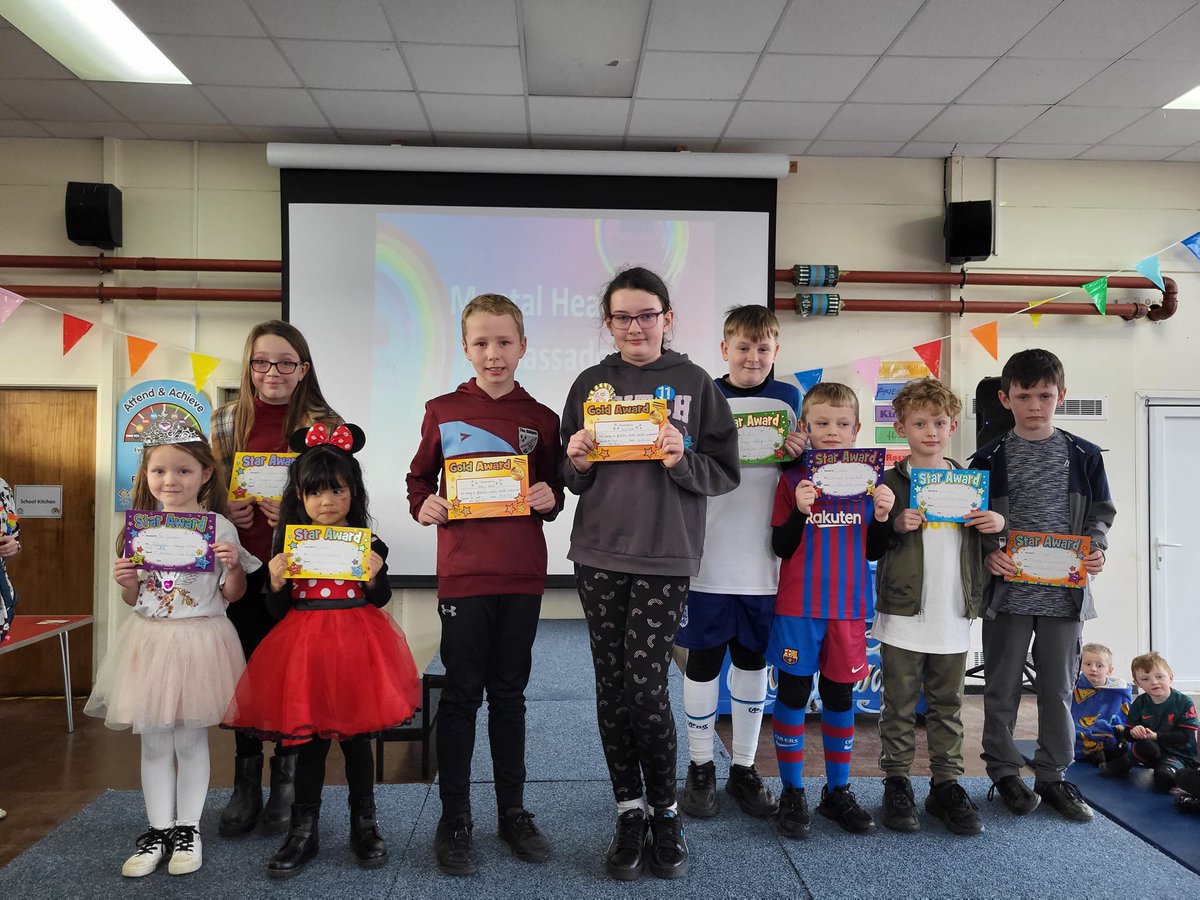 WeAreCastleway's tweet photo. Our #MentalHealthAmbassadors gave their awards on the #Castlewalk today and received special awards themselves for all their positivity and support during #ChildrensMentalHealthWeek2023. Including some amazing moves during our #WakeUpShakeUp! Well done everyone! #WeAreCastleway https://t.co/16Lu6EzcgQ