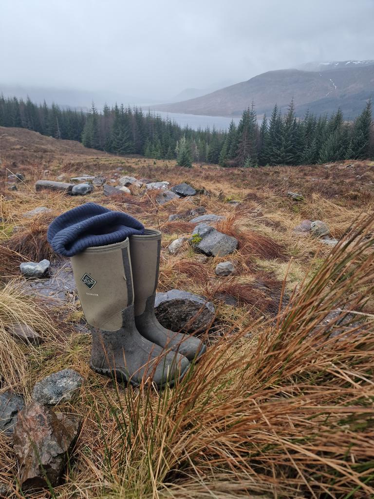 Wrapping up another Friday #outdoorclinic #ecoCAMHS &amp; reflecting on shift in priorities in practice .... less about pen &amp; prescription pad .... more about beanie &amp; #muckboots 
No DNAs so far, whatever the weather .. #greenhealth
<a href="/acamh/">Association for Child & Adolescent Mental Health</a> @AFNCCF
<a href="/HHCA_/">Highland Healthcare for Climate Action</a> <a href="/RcpsychCAP/">rcpsychCAP</a> <a href="/ClimatePsychol/">Climate Psychology</a>