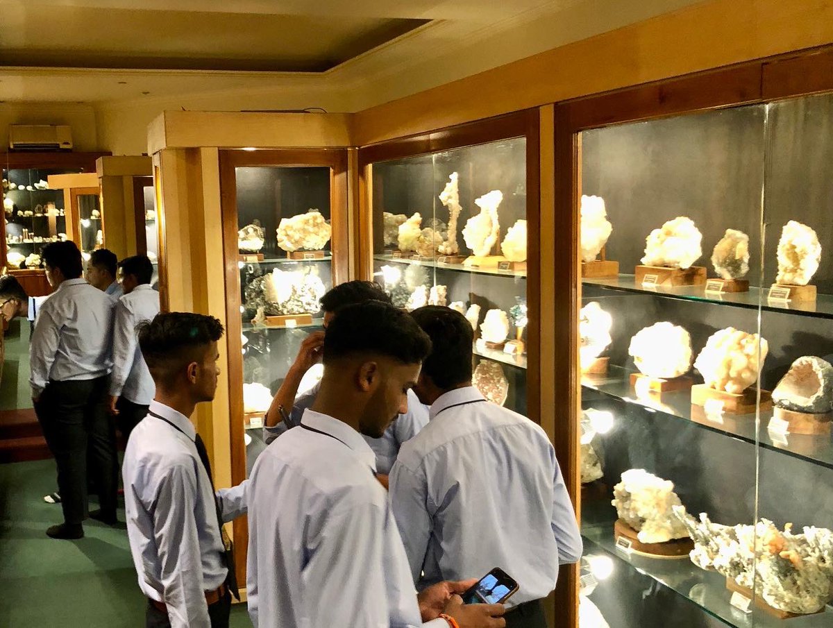 Gargoti's tweet photo. Today 48 students visit from AIT’s Institute Of Pharmacy, Malegaon 

#gargotimuseum #nashik #nasik #nashiktourism #pune #mumbai #maharashtratourism #museum #museumindia #museumofindia #students #nashiktraveller #education #school #geology #mineralogy #college #malegaon https://t.co/AzwnhUSUDT