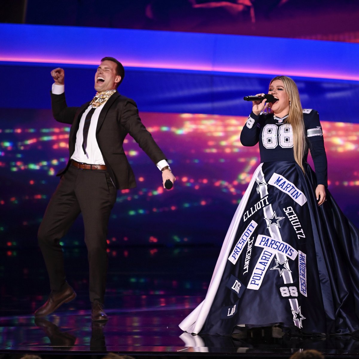 KirkCousins8's tweet photo. Great night at NFL Honors! https://t.co/u0g8yaxdjt