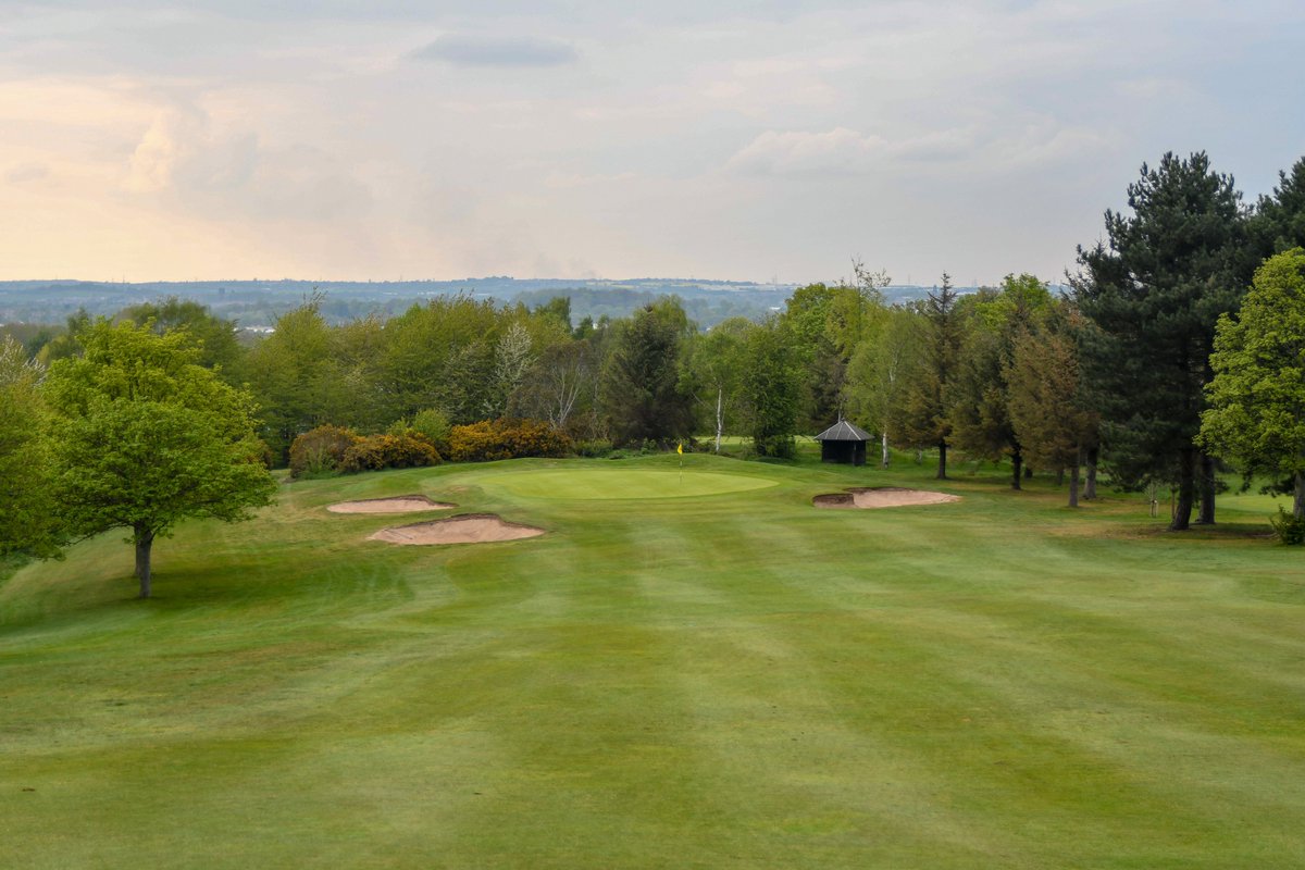 Widely regarded as one of the finest courses in West Yorkshire, Wakefield is the home of Joburg Open winner <a href="/DanJBradbury/">Dan Bradbury</a> 
Check out our membership offers, including discounted rates for under 40s and no joining fee.
wakefieldgolfclub.co.uk/membership