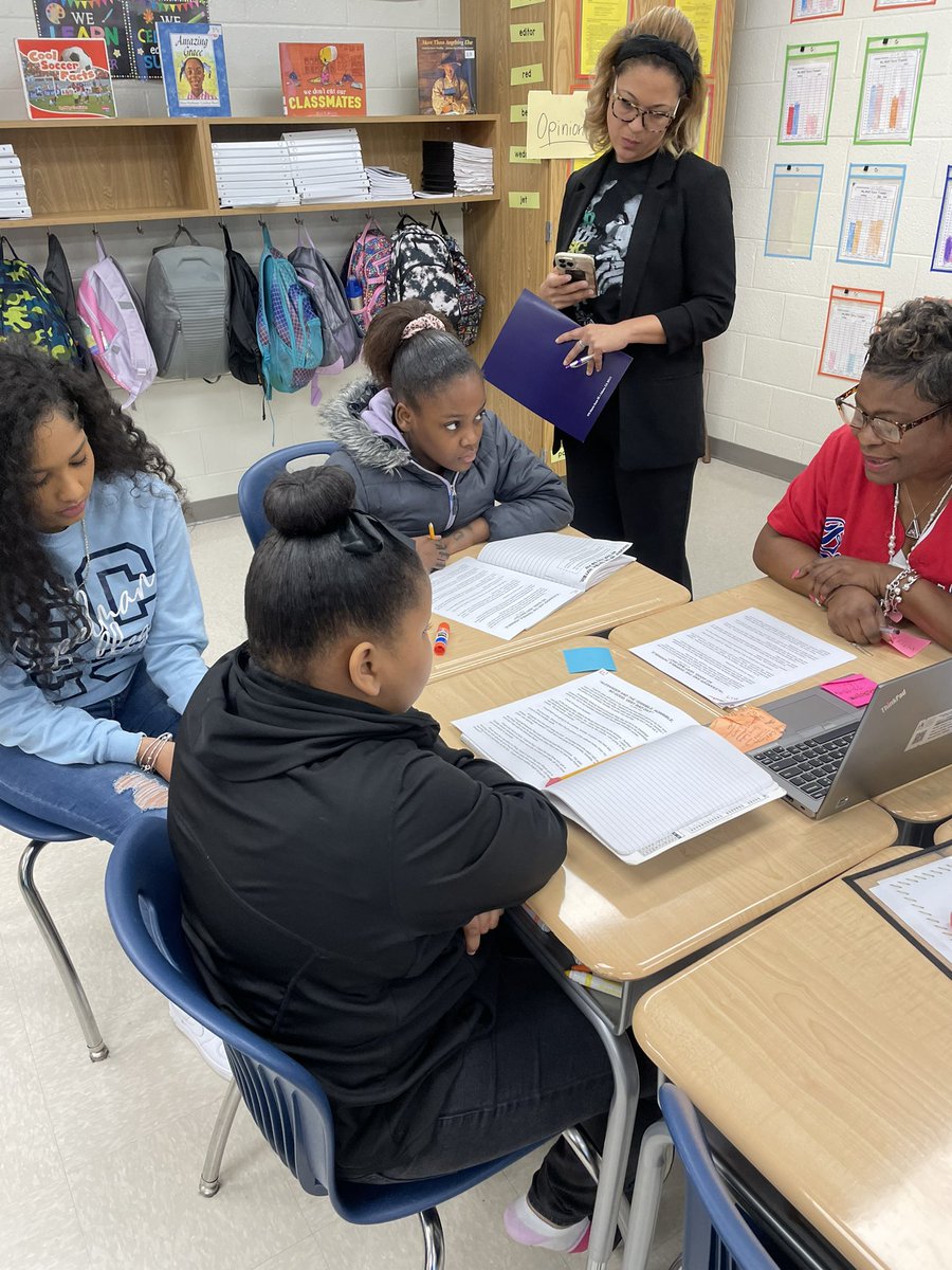 drkalag's tweet photo. #JMCFamily @apsBAMOAcademy learning and growing together. Thank you @Robinviews for being a great hostess.❤️#APSNextLevel #NewEyes @WilhelminaRegi3 @AP_Holloman @MattSmithEdLD @DrLisaHerring @apsupdate @PrejeanHarris @Selenaflorence https://t.co/WSH787xk0s