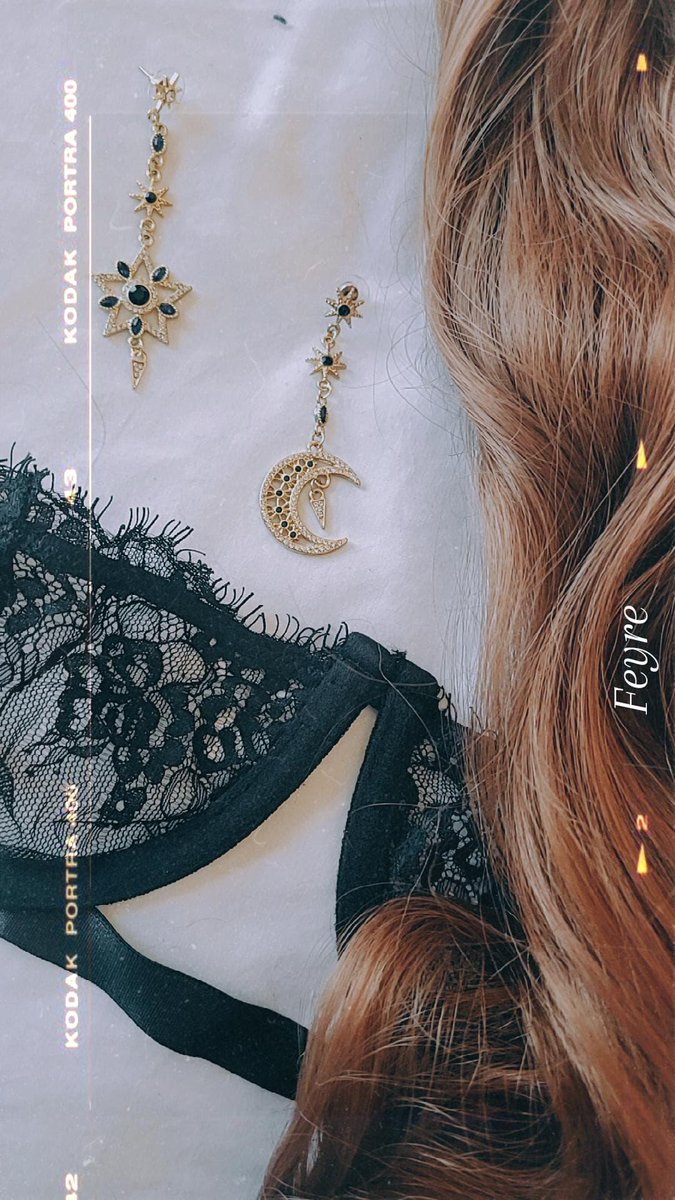 ChaoticNeutralJ's tweet photo. [Featured Set] Feyre Archeron Boudoir Cosplay ✨️🏹🌙

20% off this week only in the Ko-Fi Shoppe [18+]! Use code 'SPICY' at checkout 🌹https://t.co/5KZwsRQRcF

#feyre #acotarnsfw #boudoir #cosplay #18pluscosplay https://t.co/pe3g0u8hkx