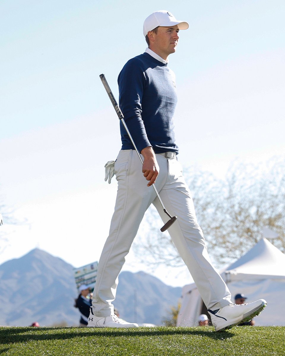 ScottyCameron's tweet photo. It's no surprise that more players at the @WMPhoenixOpen put their trust in #ScottyCameron putters over any other brand. Superior craftsmanship, innovative designs and proven success make Scotty Cameron the clear choice of champions. https://t.co/rg4aRg60WU https://t.co/rRFJLMHjSr