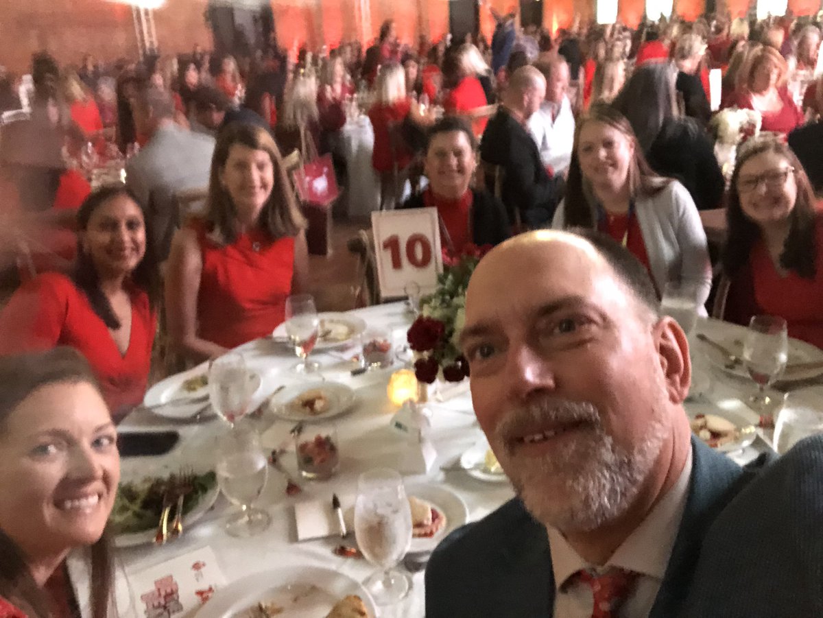 DrJimT's tweet photo. #tbgored #jhach supporting women w heart disease https://t.co/i5KsnyBJuT