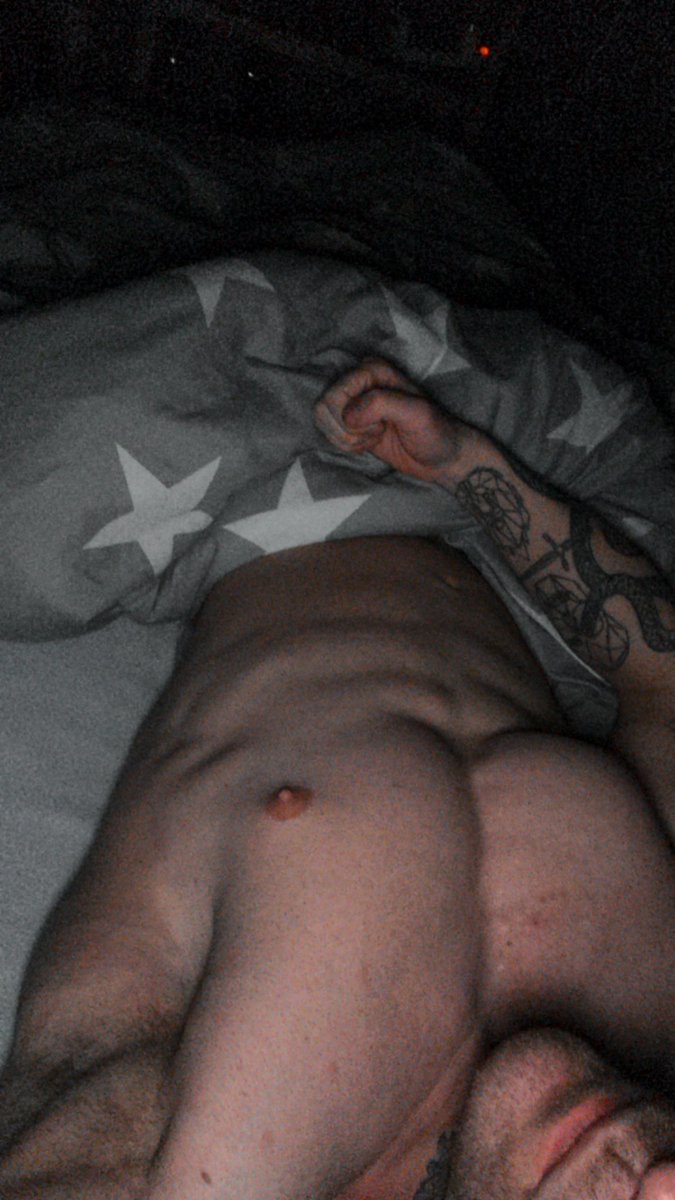Jeromegabriele0's tweet photo. Break your necks peasants 🙃
#alpha #cashmaster #FinDom https://t.co/NJThM1CwZf