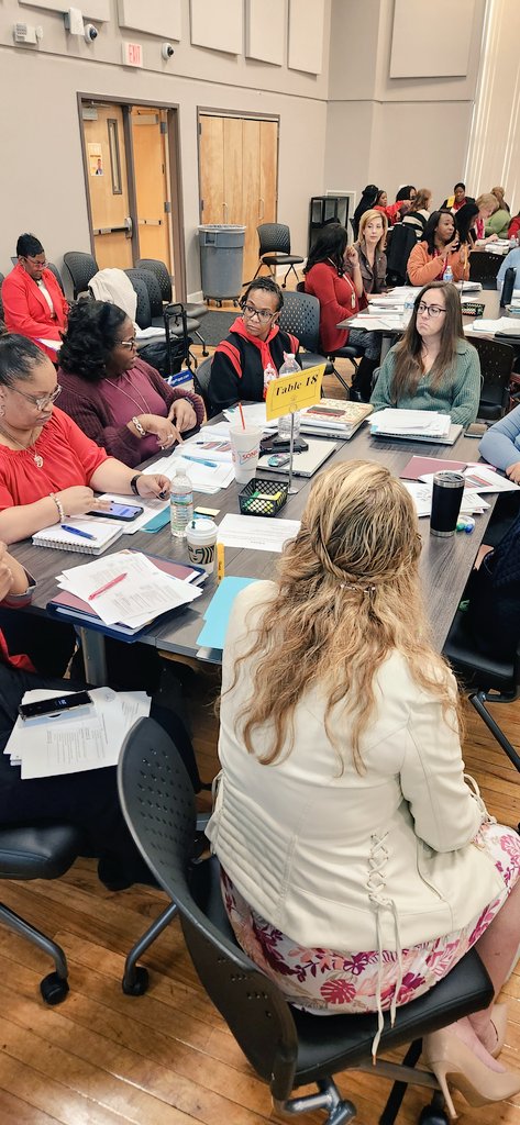 MSCSLeads's tweet photo. We are committed to building the capacity of leaders &amp; teachers to provide high-quality instructional experiences for our students. Next week, teachers will engage in this interactive session during @PLSLearn Teacher Development Week!

@AsstSuptScott @CAOCARSONJ @DrAWhitelaw https://t.co/PRvdBQnmEx