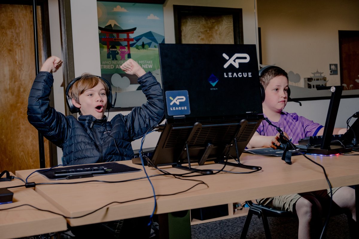 MSFTGameDev's tweet image. 🤝 Teamwork
😎 Leadership
🎖️ Sportsmanship

Read more about how young gamers learn these skills and more in @XPLeague, the largest youth e-sports league in North America: msft.it/60135ODjW