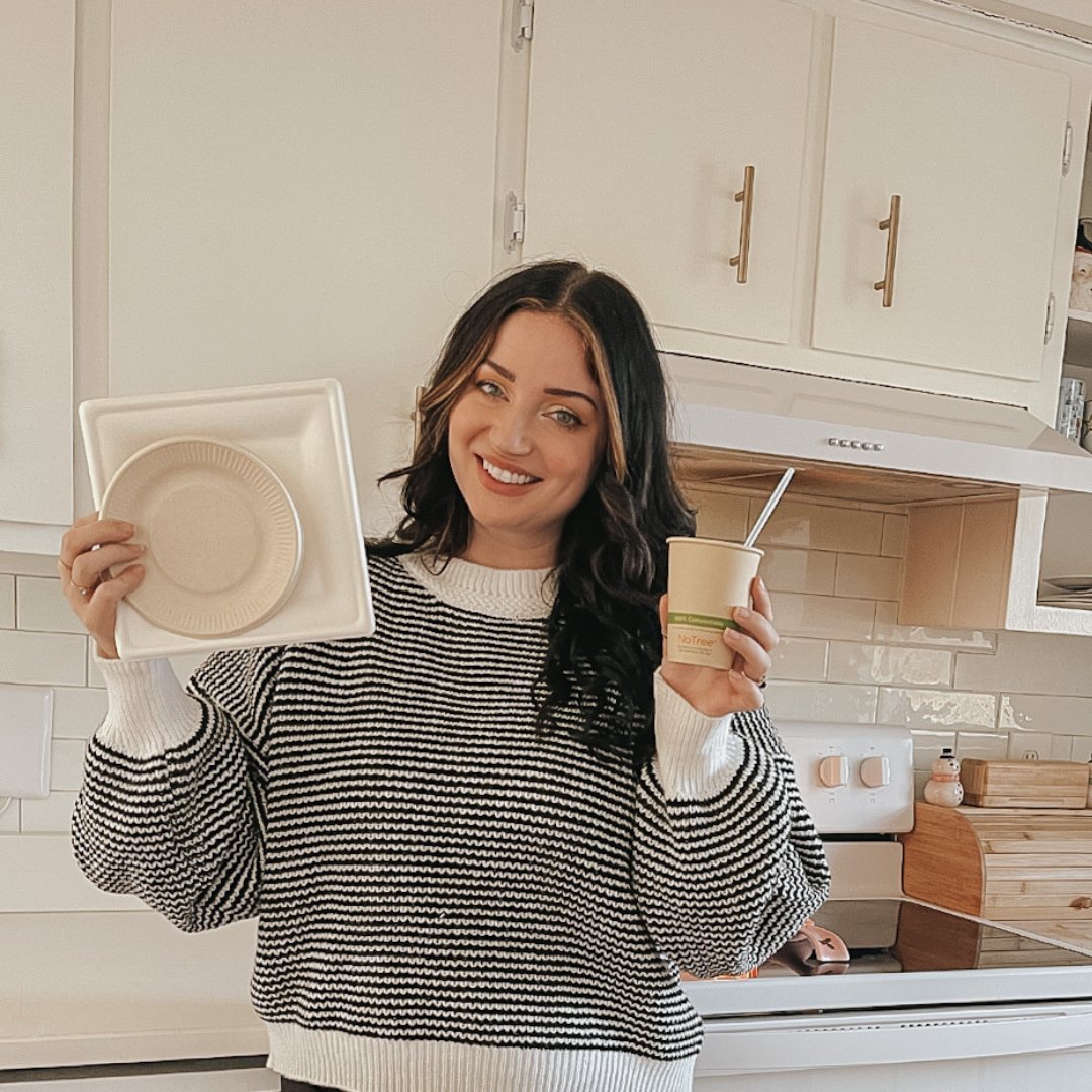 Give your dishwasher a break with our compostable tableware 🍽️ 

#Sustainability #EasyCleanup #GoGreen