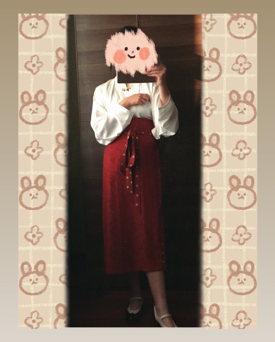 m53309392's tweet image. 上个月拍的一些汉服搭配😌
因为懒忘在推上发了呃呃😢😢
#hanfu_challenge
#汉服挑战
#漢服チャレンジ
#한푸_도전
#漢服挑戰
#hanfu
#汉服
#Chineseculture 
#ChineseCostume
⭕组织@china_hanfu