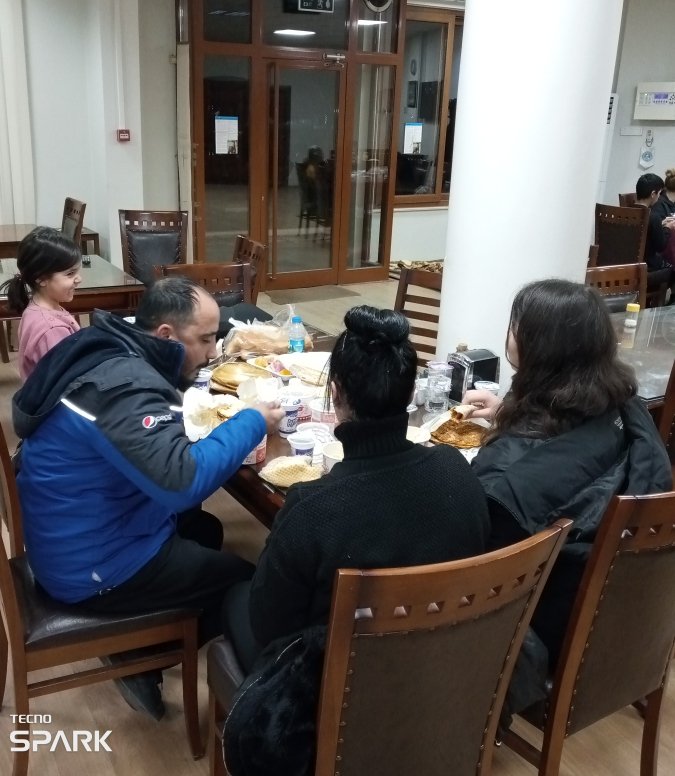 AyasKarahan's tweet photo. T.Y.A.Y.S.Derneği Adana Şube Yönetimi olarak Adana Hipodromunda depremden etkilenen vatandaşlarımıza destek olmaya devam ediyoruz... @TYAYSD @fedai_kahraman https://t.co/hCTRlzrVod